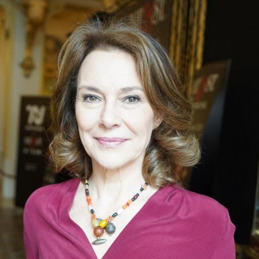 Valeria Cavalli